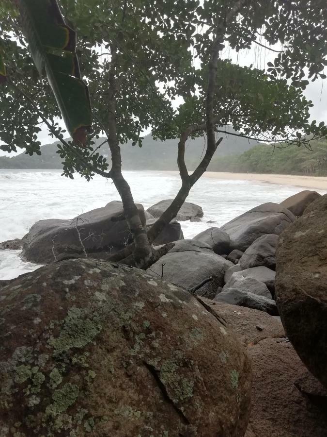 Villa Felix Suites E Chales Ubatuba Luaran gambar