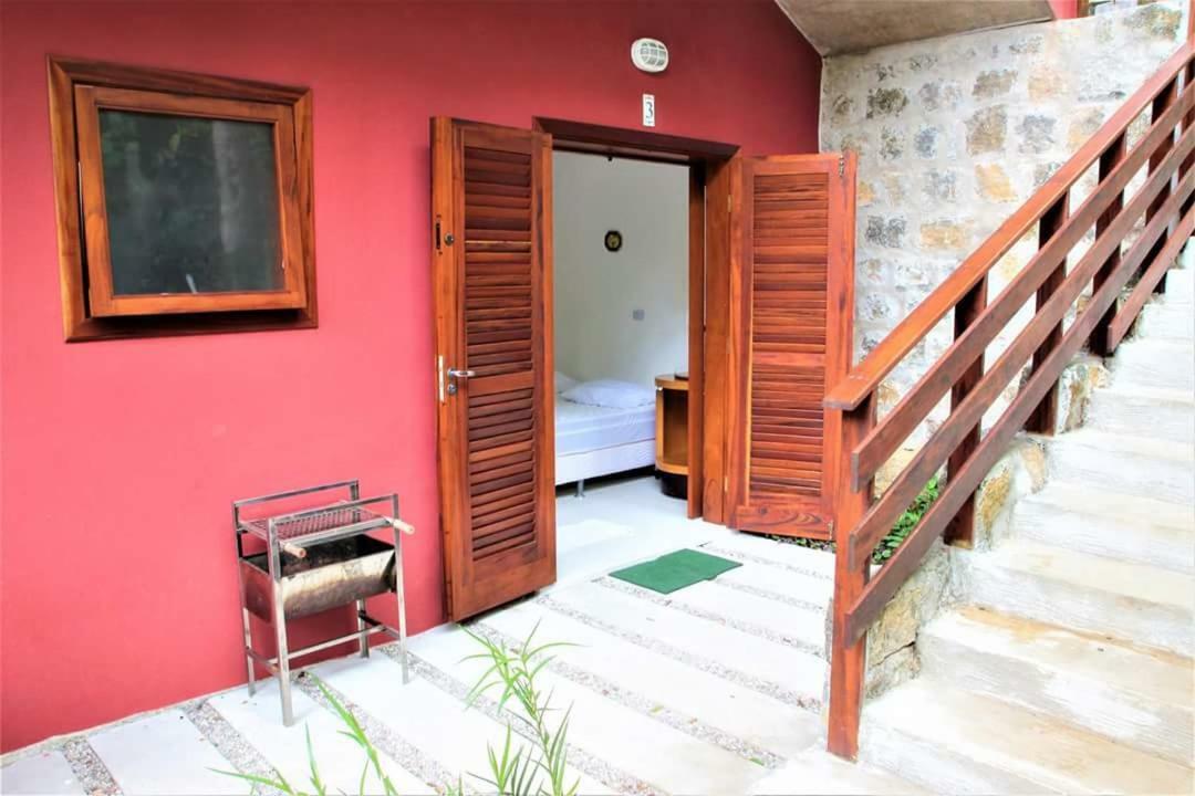 Villa Felix Suites E Chales Ubatuba Luaran gambar
